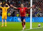Selebrasi Mikel Oyarzabal dalam laga Spanyol vs Inggris di final Euro 2024, Senin (15/7/2024).
