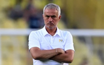 mourinho-ungkap-satu-hal-yang-tidak-disukai-dari-victor-osimhen