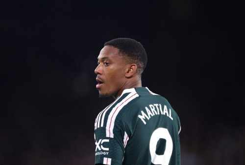 anthony-martial-disambut-meriah-di-aek-athens-setelah-tinggalkan-mu